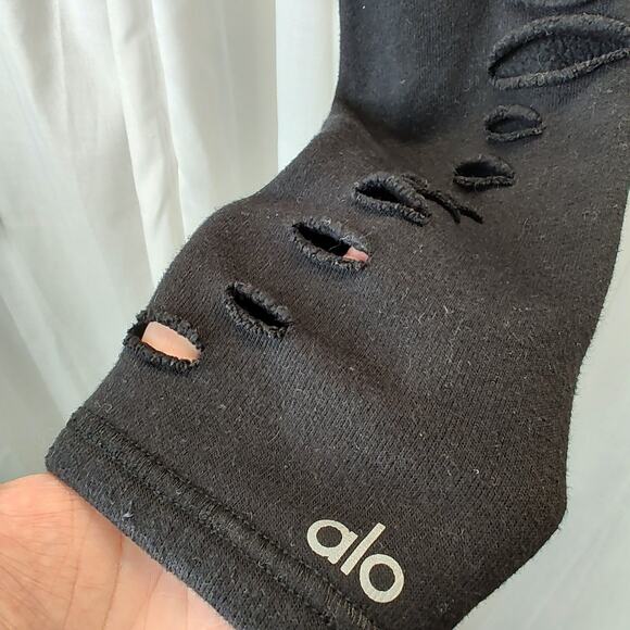 alo Black Cropped Crewneck Sweathsirt with distressing, xs - Picture 4 of 11